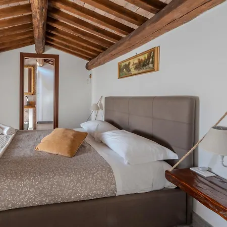Il Richiastro Medievale Bed and Breakfast Βιτέρμπο