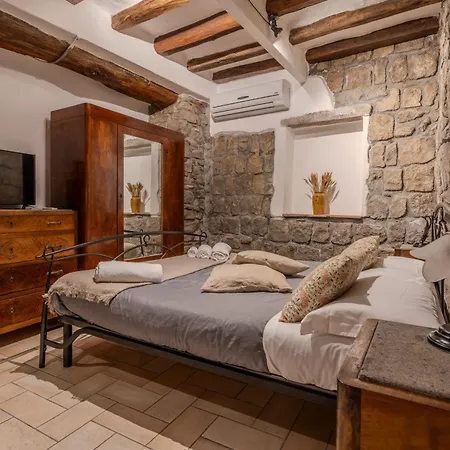 Bed & Breakfast Il Richiastro Medievale *